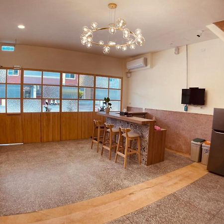 Green Only Homestay Tainan Exterior foto